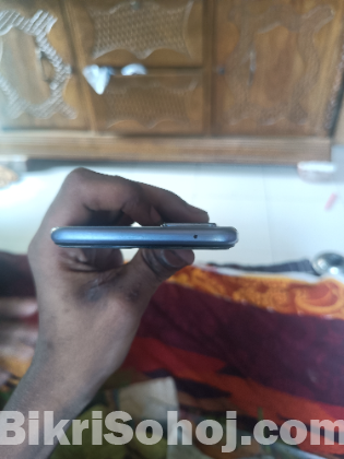 Vivo y73
